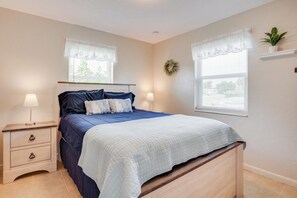 House (2 Bedrooms) | Interior - Relax in Hot Tub, Walk to Springs: North Port Home (North Port)