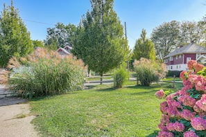 Apartment (2 Bedrooms) | Interior - Striking Tudor Revival in Five Points District! (Toledo)