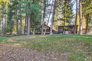 House (3 Bedrooms) | Interior - 1 Mi to Dtwn Libby: Peaceful Home w/ Creek Access! (Libby)