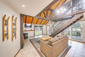 House (3 Bedrooms) | Interior - 1 Mi to Dtwn Libby: Peaceful Home w/ Creek Access! (Libby)