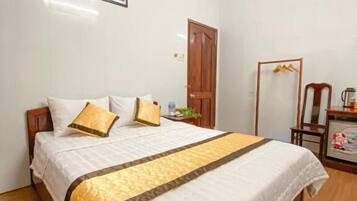 Iron/ironing board, free WiFi, wheelchair access