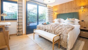 Room - More Mountain  - Demi Lune. Central Morzine location and less than 2 minutes walk to main ski lifts, bars and restaurants. (Morzine)