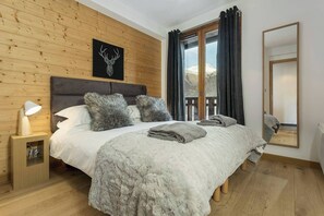 3 makuuhuonetta, silitysrauta/-lauta, vauvan matkasänky, ilmainen Wi-Fi