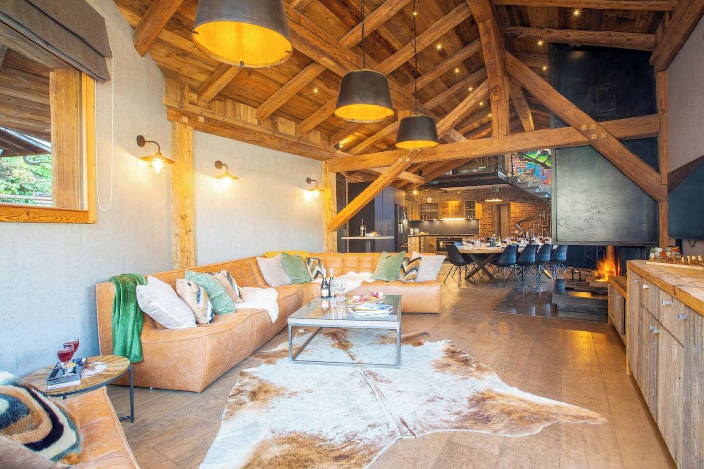More Mountain - Chalet Beau Is A Large Designer Chalet In The Heart Of Morzine. Large Rooftop Terrace With Outdoor Jacuzzi. Only 5 Minutes From The Ski Lifts. - Abondance