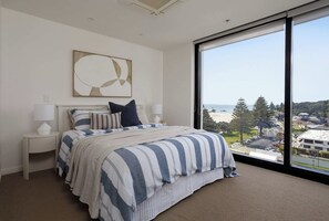 Unclassified image, 3 of 25, button - Sunrise to Sunset Ocean Harbour Views Pool Spa Gym (Mount Maunganui)