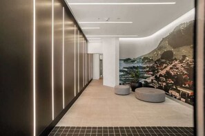 Interior - Sunrise to Sunset Ocean Harbour Views Pool Spa Gym (Mount Maunganui)