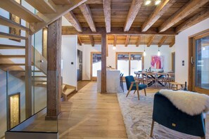 Interior - More Mountain  - Ferme De Morzna is a stunning farmhouse conversion with Outdoor Jacuzzi less than 5 minutes walk into town. (Morzine)