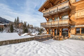 Exterior - Apartment Hameau Des Fes hosted by More Mountain, Morzine | Luxury 2 Bed 2 Bath apartment. Fantastic location with large terrace and Mountain Views. Family friendly and great location with All Mod Cons. Only 2 mins walk into town centre. (Morzine)
