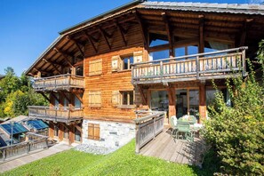 Exterior - Apartment Jardin Des Fes hosted by More Mountain, Morzine | Luxury 2 Bed  2 Bath apartment + Bunk Room. Fantastic location with large terrace and Mountain Views. Family friendly and great location. All Mod Cons. Only 2 mins walk into town centre. (Morzine)