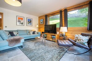TV, video games - Apartment Jardin Des Fes hosted by More Mountain, Morzine | Luxury 2 Bed  2 Bath apartment + Bunk Room. Fantastic location with large terrace and Mountain Views. Family friendly and great location. All Mod Cons. Only 2 mins walk into town centre. (Morzine)
