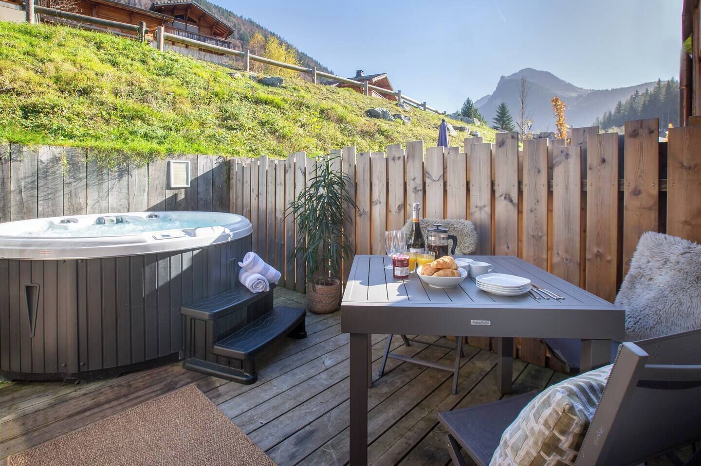 Bain à remous extérieur