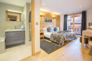 5 soverom, strykejern/-brett, reiseseng for barn og wi-fi (inkludert)