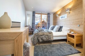 5 chambres, fer et planche à repasser, lit parapluie, Wi-Fi gratuit