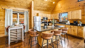 Basic Cabin, Mountain View | Private kitchen - Heavenly Daze (Sevierville)