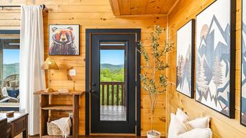 Basic Cabin, Mountain View | Interior