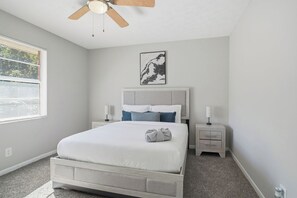 2 bedrooms, desk, iron/ironing board, travel cot
