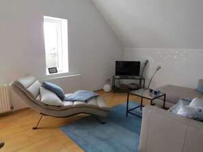 Televisión y reproductor de DVD 