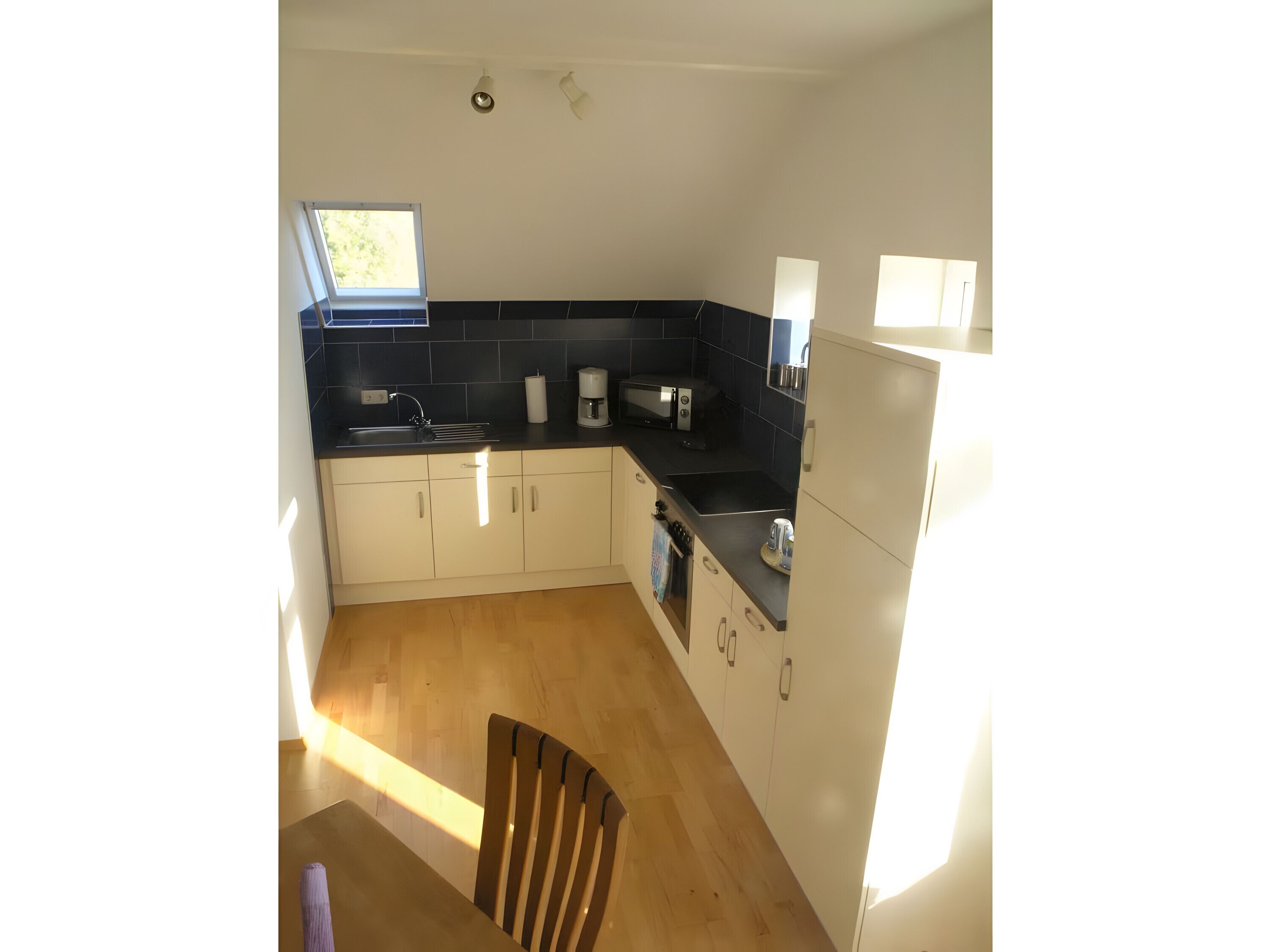 雪櫃、微波爐、焗爐、爐具