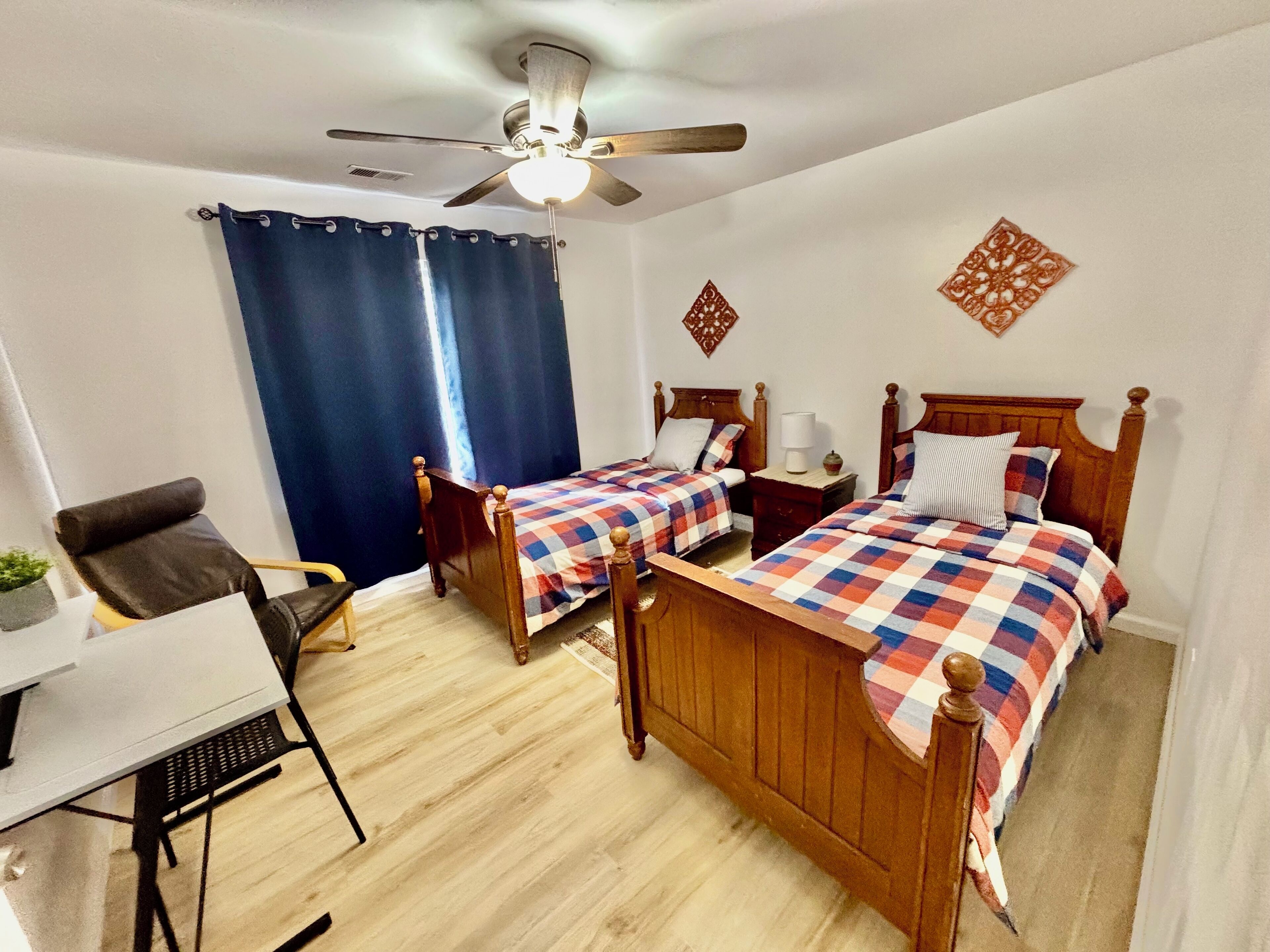 2 bedrooms, desk, iron/ironing board, free WiFi