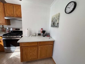 冰箱、微波炉、炉灶、洗碗机