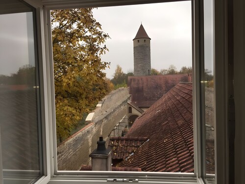 Ferienwohnung 'Schwanbergblick' mit Gemeinschaftsgarten und WLAN