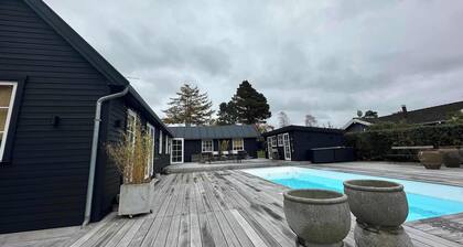 Summerhouse w pool finest