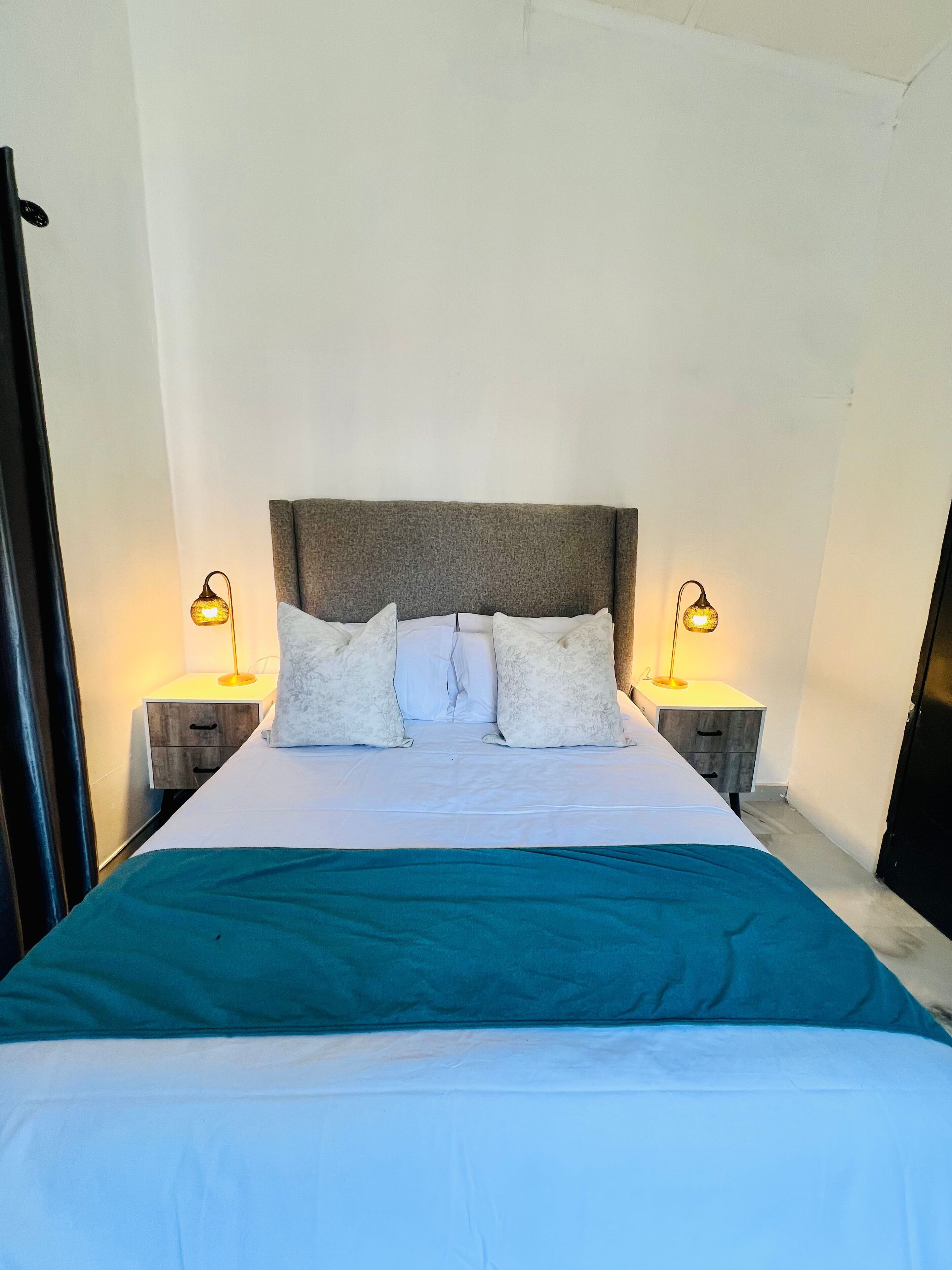 3 chambres, fer et planche à repasser, Wi-Fi gratuit, draps fournis