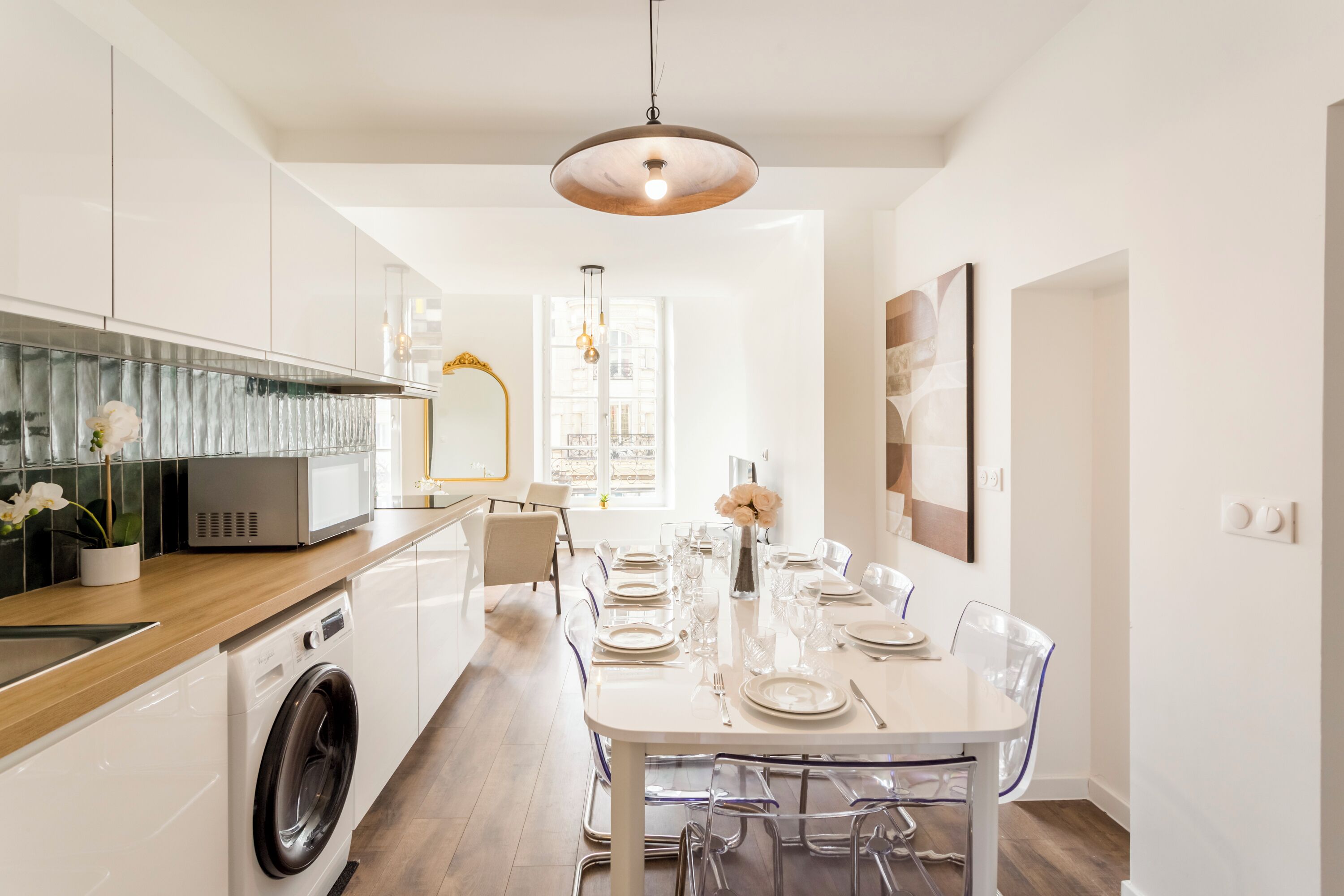 Apartamento | Cocina privada | Frigorífico, microondas, placa de cocina y hervidor eléctrico