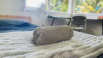 1 bedroom, WiFi, bed sheets