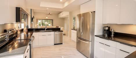 Apartment, Accessible | 3 bedrooms, Internet