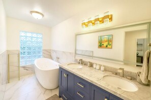 Apartment, barrierefrei | Badezimmer