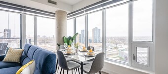 High Rise 1BR Condo w Balcony Beautiful Views