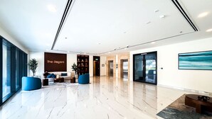 Hus