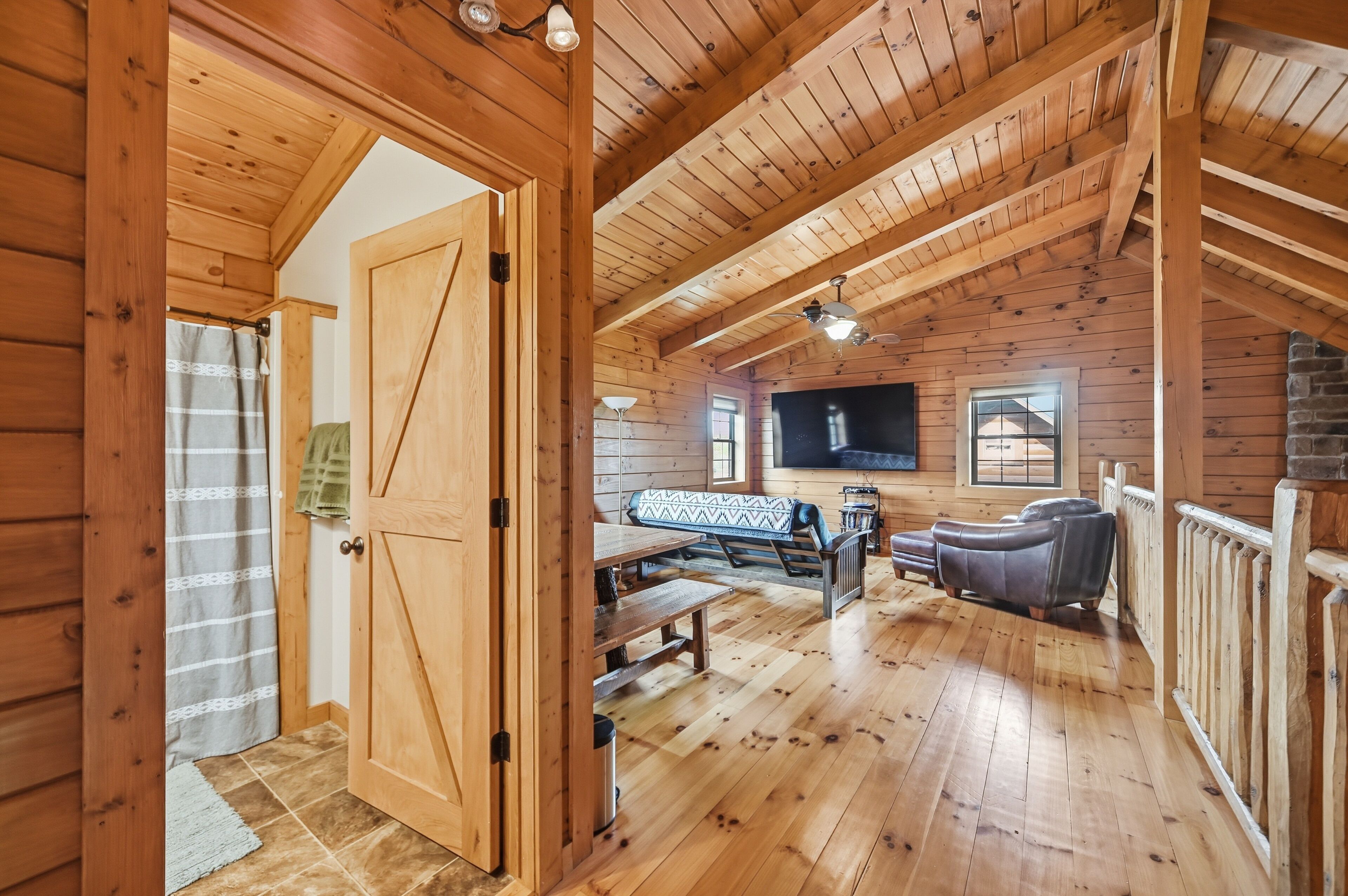 Cabin, 5 Bedrooms | Living area | Smart TV, streaming services
