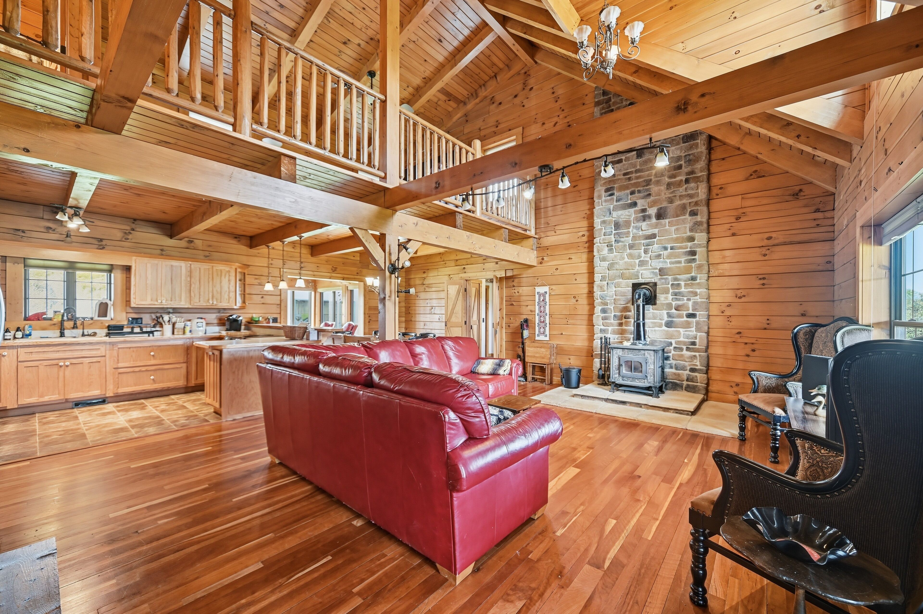 Cabin, 5 Bedrooms | Interior