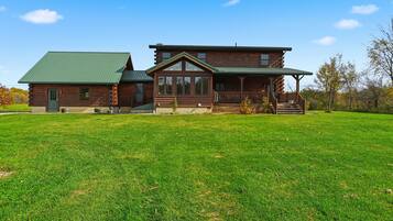 Cabin, 5 Bedrooms | Exterior