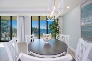 Condo, 3 Bedrooms | Dining