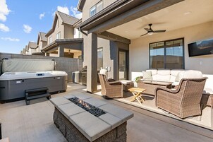 Townhome, 4 Bedrooms | Terrace/patio