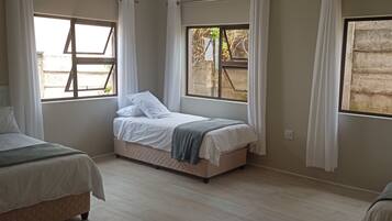 3 bedrooms, free WiFi, bed sheets