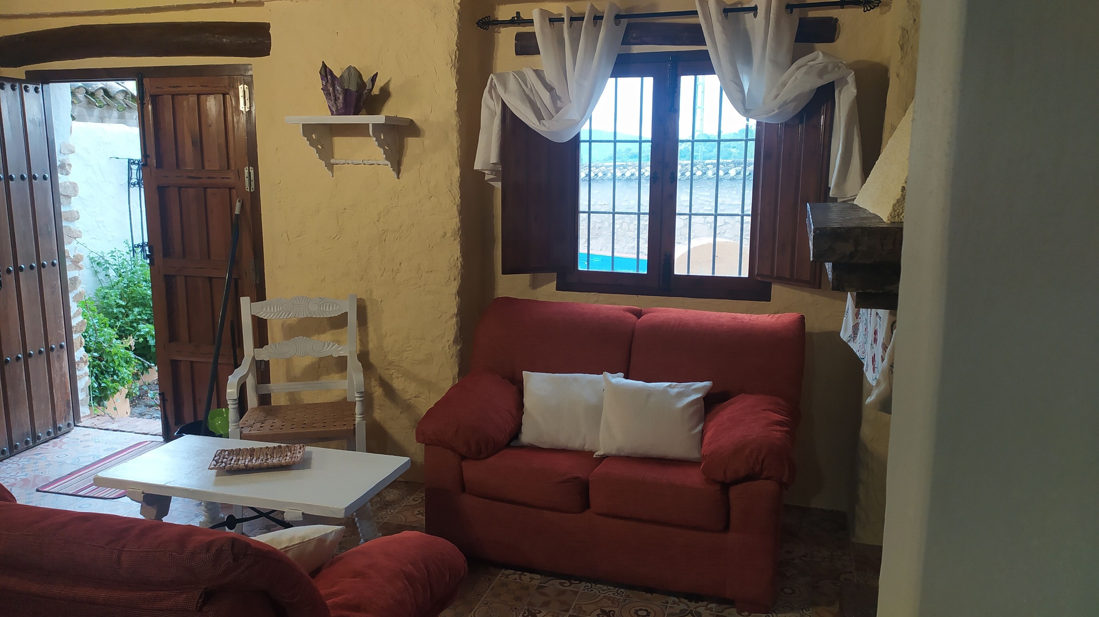 Casa, 3 habitaciones, fumadores, piscina privada | Zona de estar