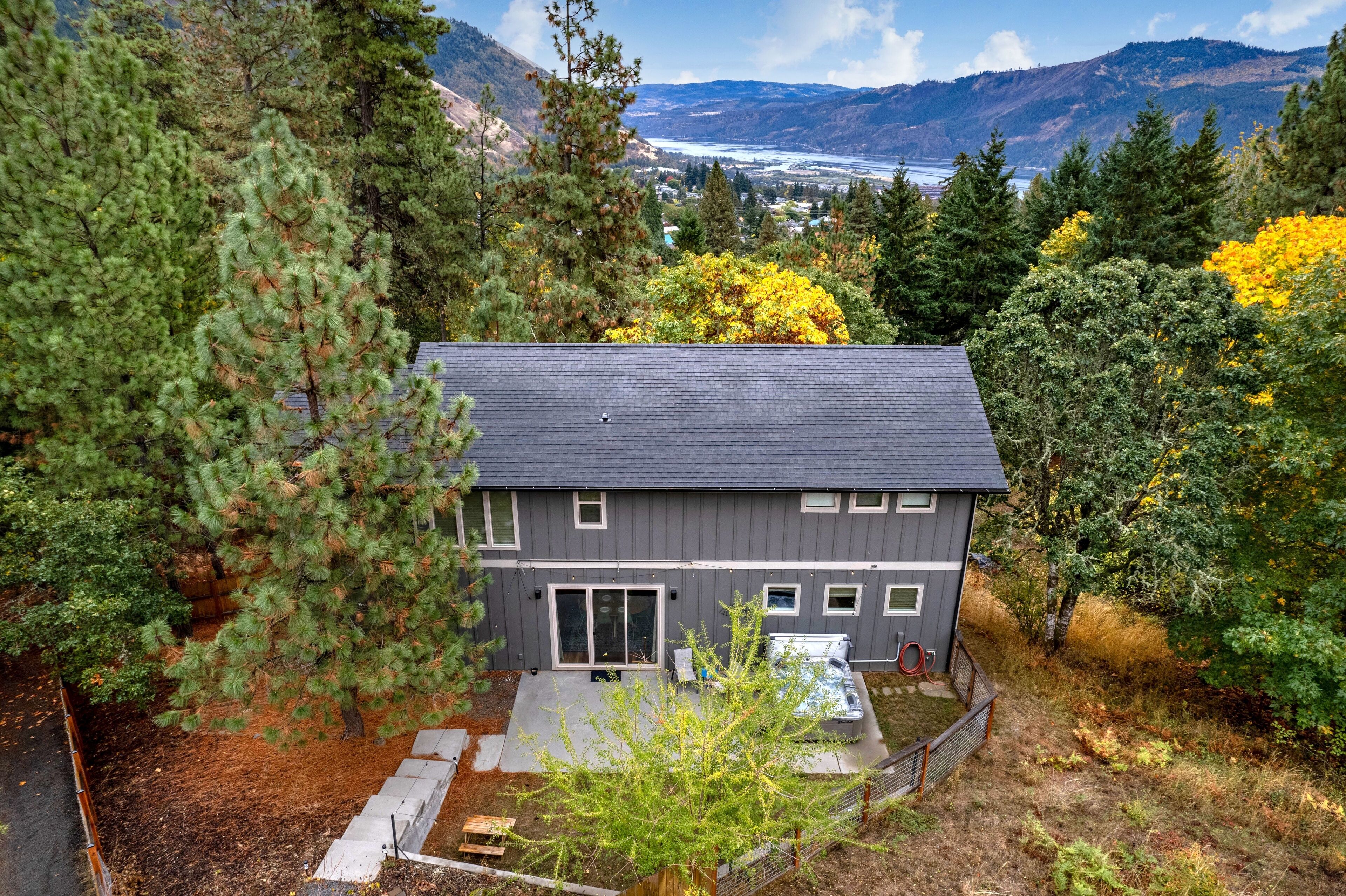 House, 4 Bedrooms | Exterior