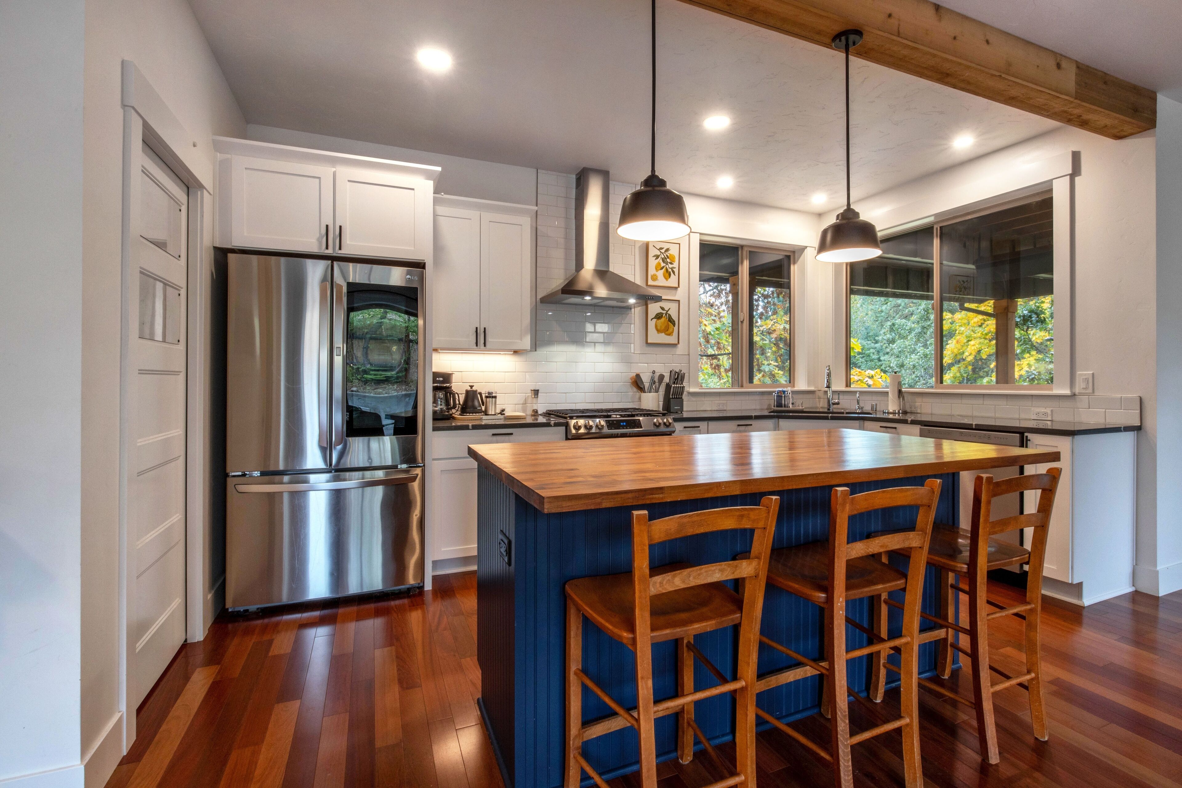 House, 3 Bedrooms | Private kitchen | Fridge, oven, coffee/tea maker, toaster