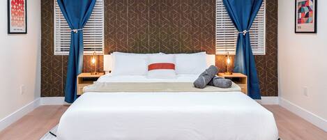 3 habitaciones, tabla de planchar con plancha y cuna de viaje