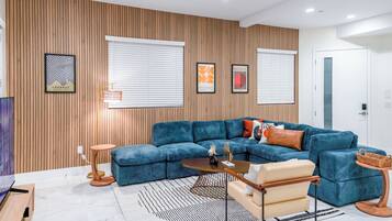 Smart TV, video games