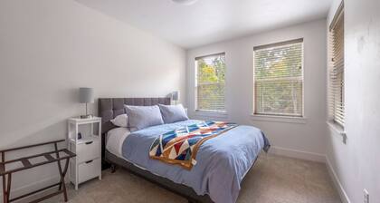 Evergreen Retreat B 30 Night Minimum 1 Bedroom Apts