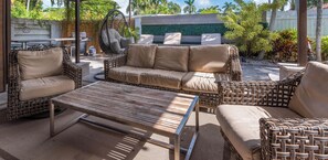 Terrace/patio - Gorgeous house with backyard with the pool. Near the beach! (Hollywood)