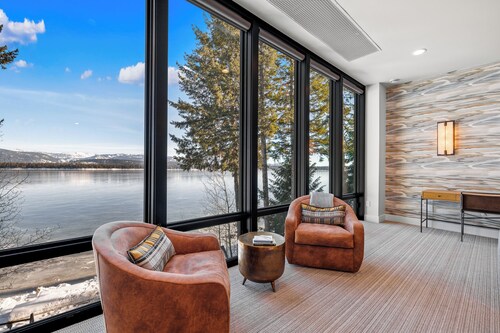 Lakefront Luxe on Payette Lake | Private Dock + Beach-Group Retreat-Sleeps 16