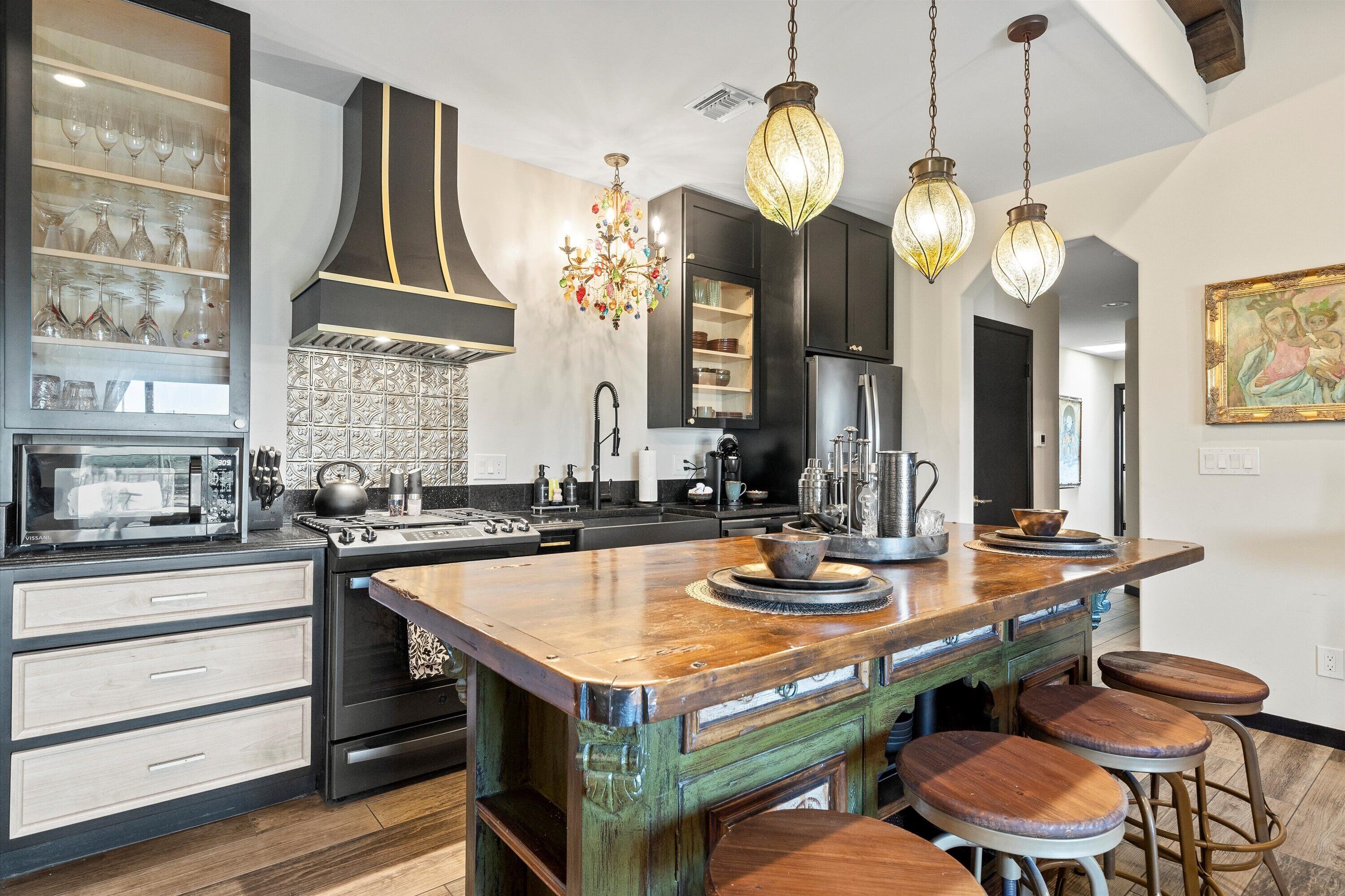 冰箱、微波炉、烤箱、炉灶