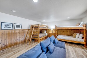 3 bedrooms, Internet, bed sheets