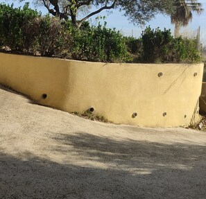 Property grounds - House between Provence and Camargue (Bellegarde)